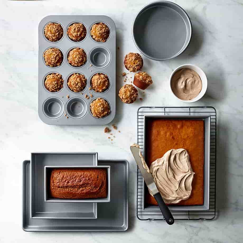 cutekitchenware.com Home 6-Piece Silver Non-Stick Bakeware Set