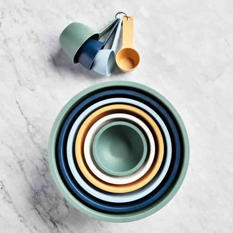 cutekitchenware.com White Rimmed Mixing and Serving Bowls Set of 6